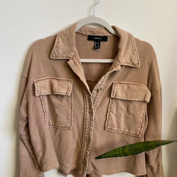 Distressed shacket - Picture 2 of 3